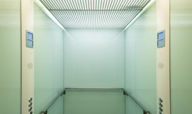 ما هي أبعاد مصعد الشحن القياسية ولماذا تهم